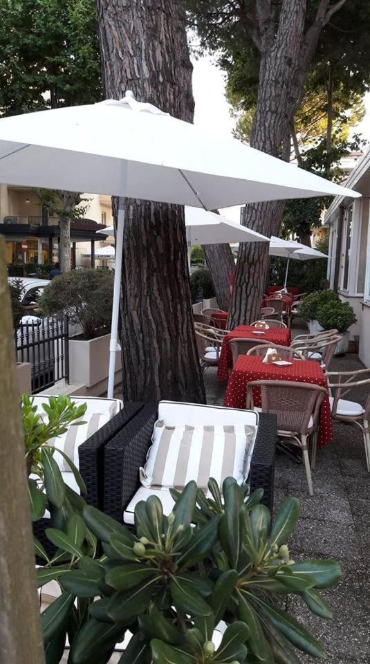 Hotel Arlecchino Ριτσόνε Εξωτερικό φωτογραφία