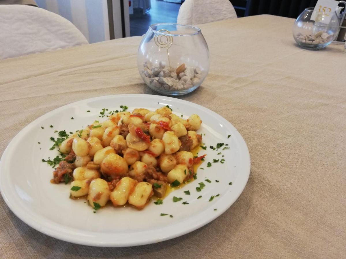 Hotel Arlecchino Ριτσόνε Εξωτερικό φωτογραφία